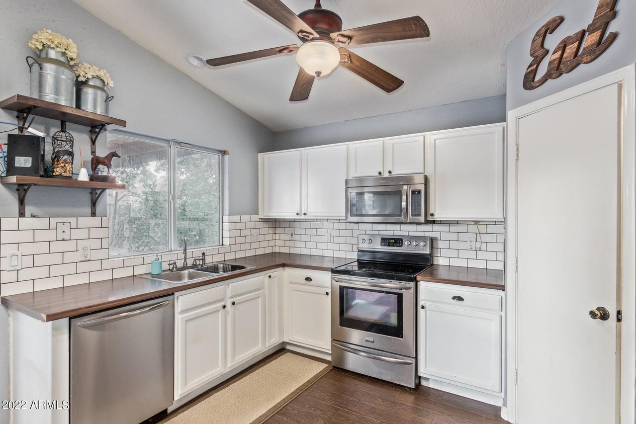12232 N 122nd Dr., El Mirage, AZ 85335