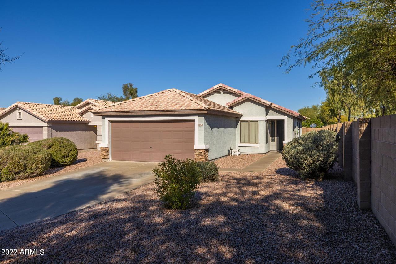 9960 E Delta Cir., Mesa, AZ 85208