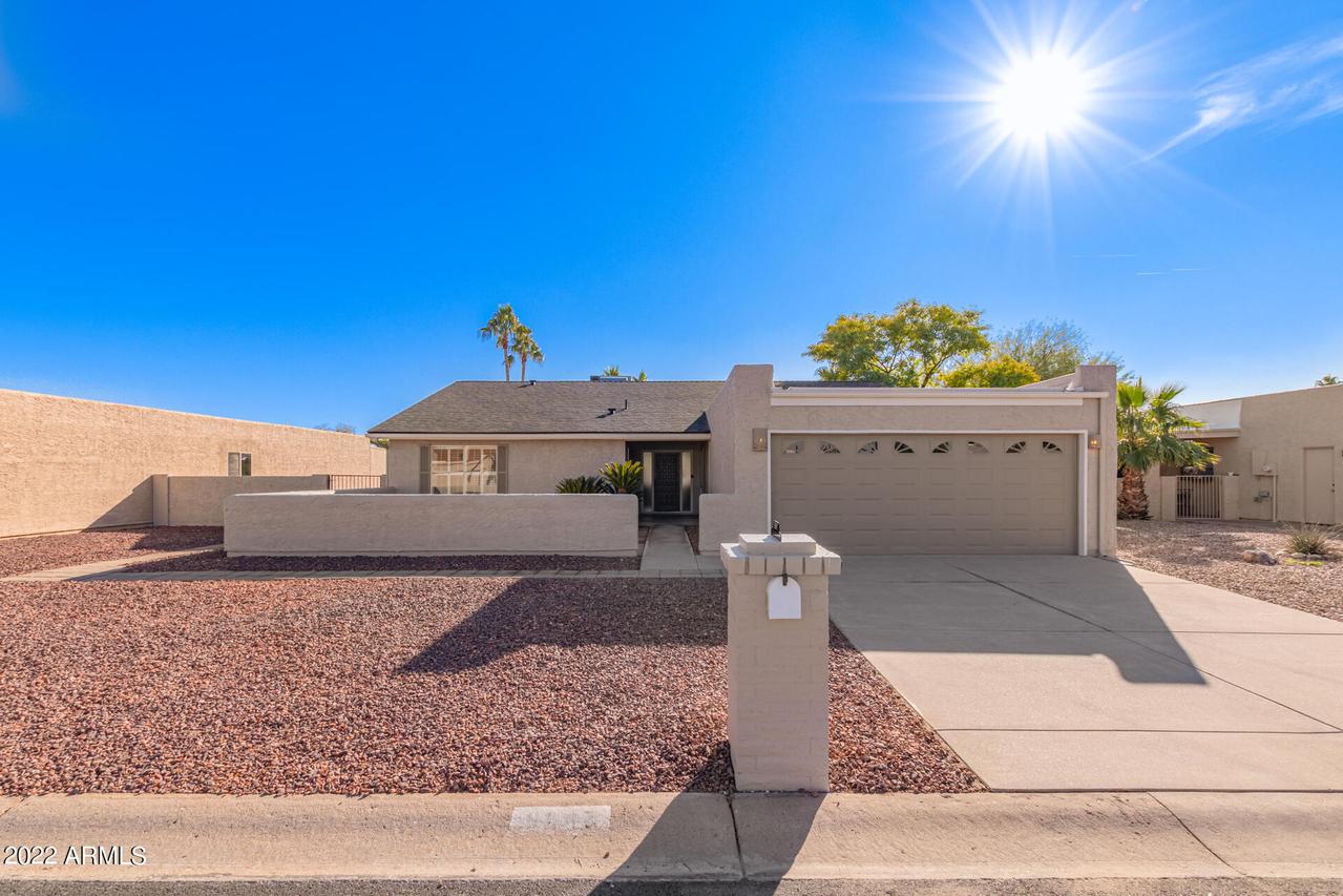9647 E Indiana Ave., Sun Lakes, AZ 85248