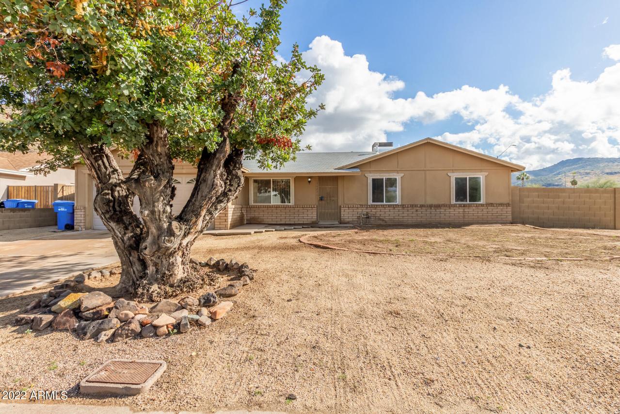 13427 N 15th Dr., Phoenix, AZ 85023