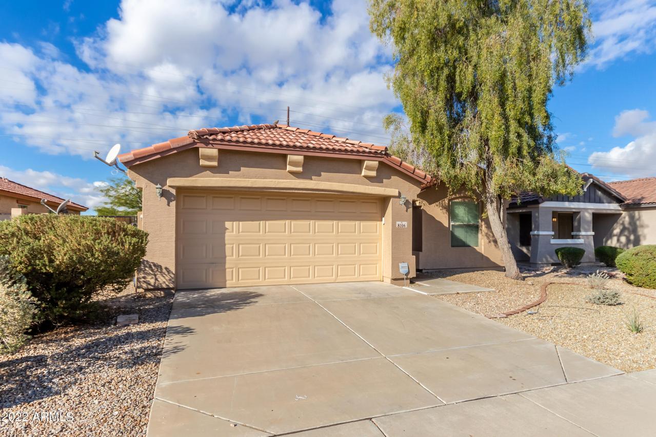 8106 S 48th Ln., Laveen, AZ 85339