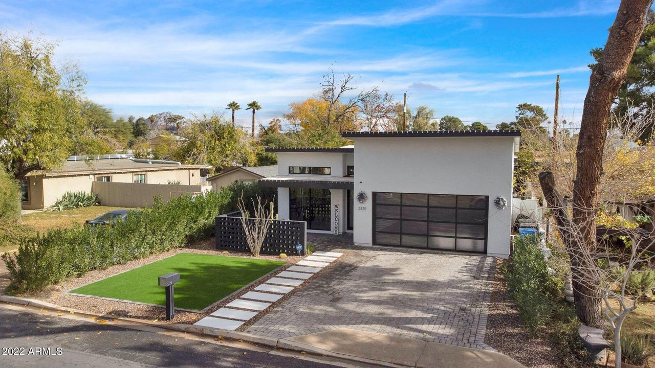 2325 N 28th Pl., Phoenix, AZ 85008