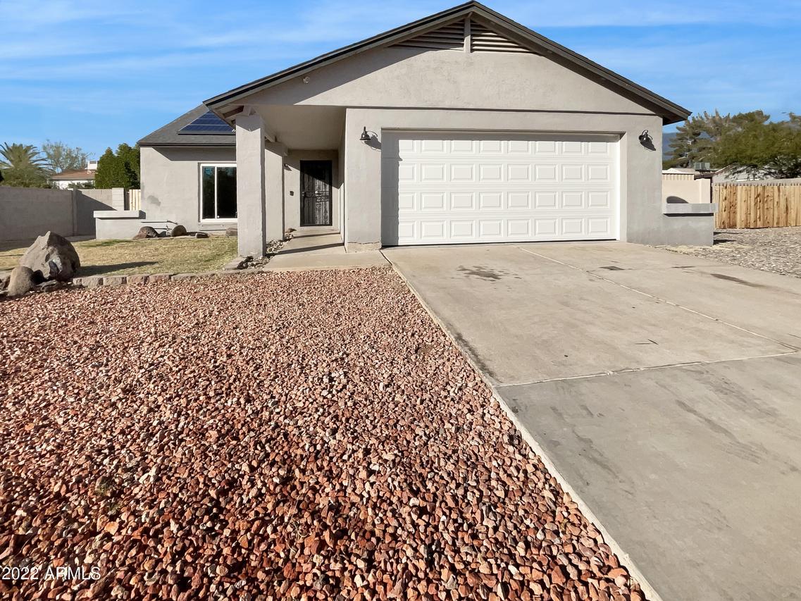 4744 W Morrow Dr., Glendale, AZ 85308