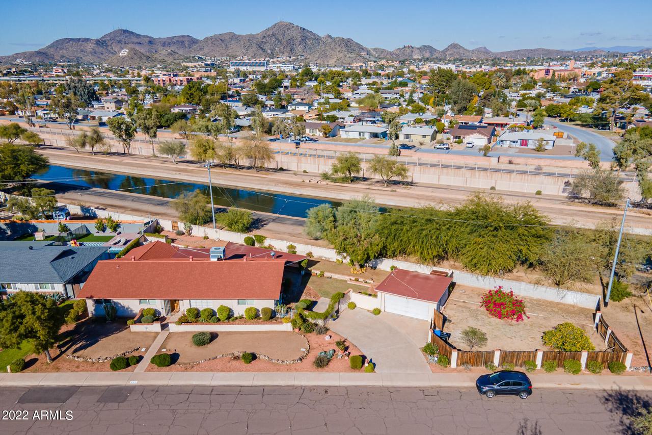 402 E El Caminito Dr., Phoenix, AZ 85020