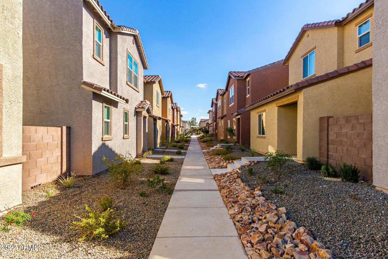 1074 E Ascent St., Tucson, AZ 85719