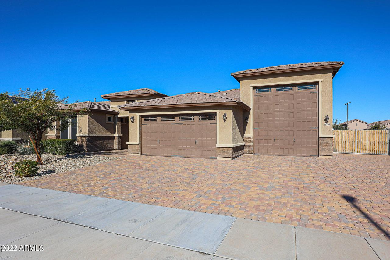 16898 W Sand Hills Rd., Surprise, AZ 85387