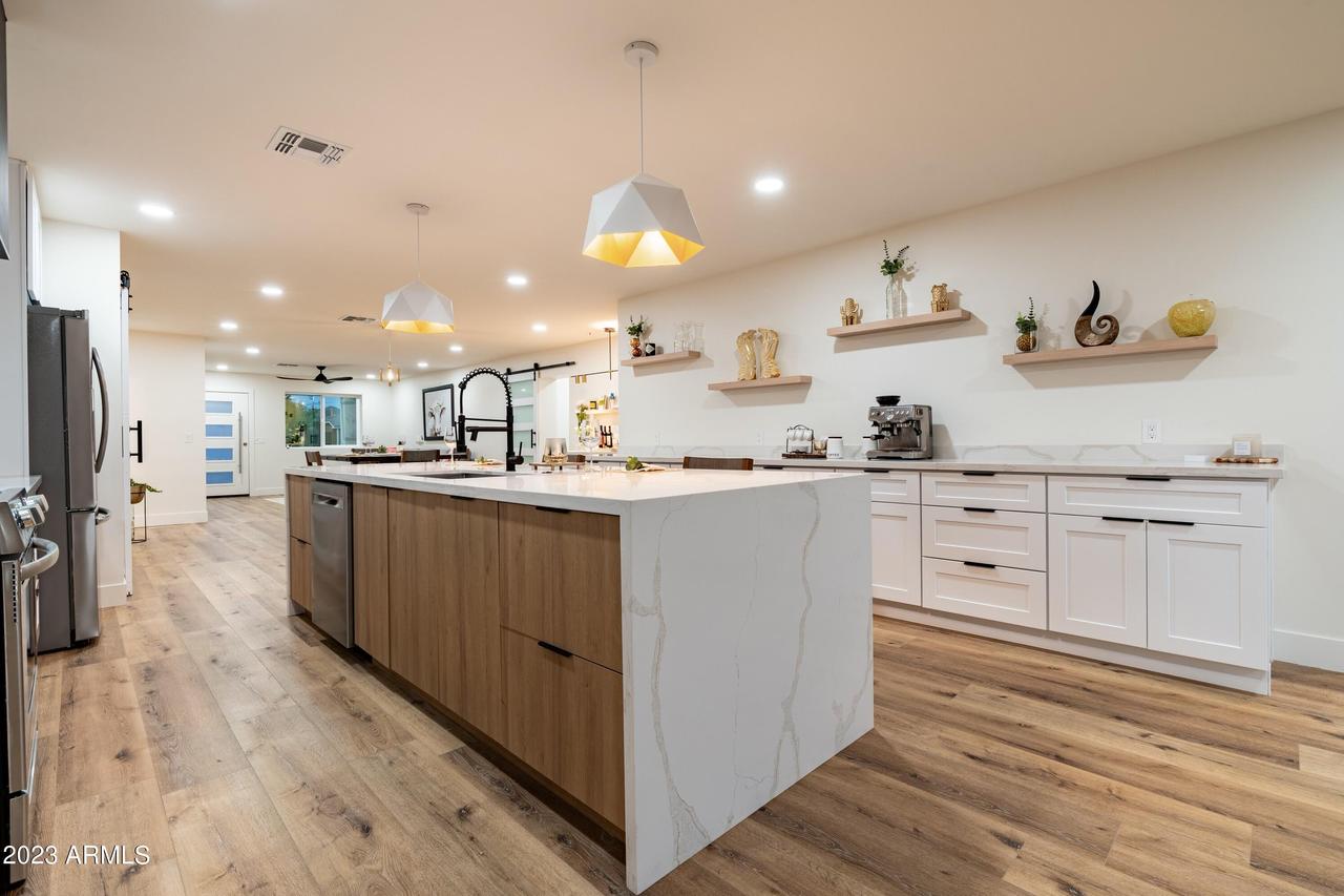 2539 E Roma Ave., Phoenix, AZ 85016