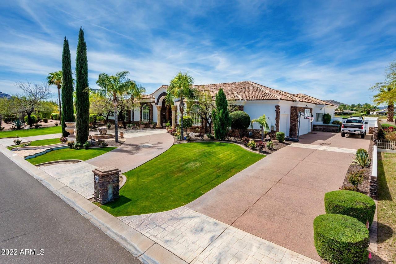 9770 N 56th St., Paradise Valley, AZ 85253