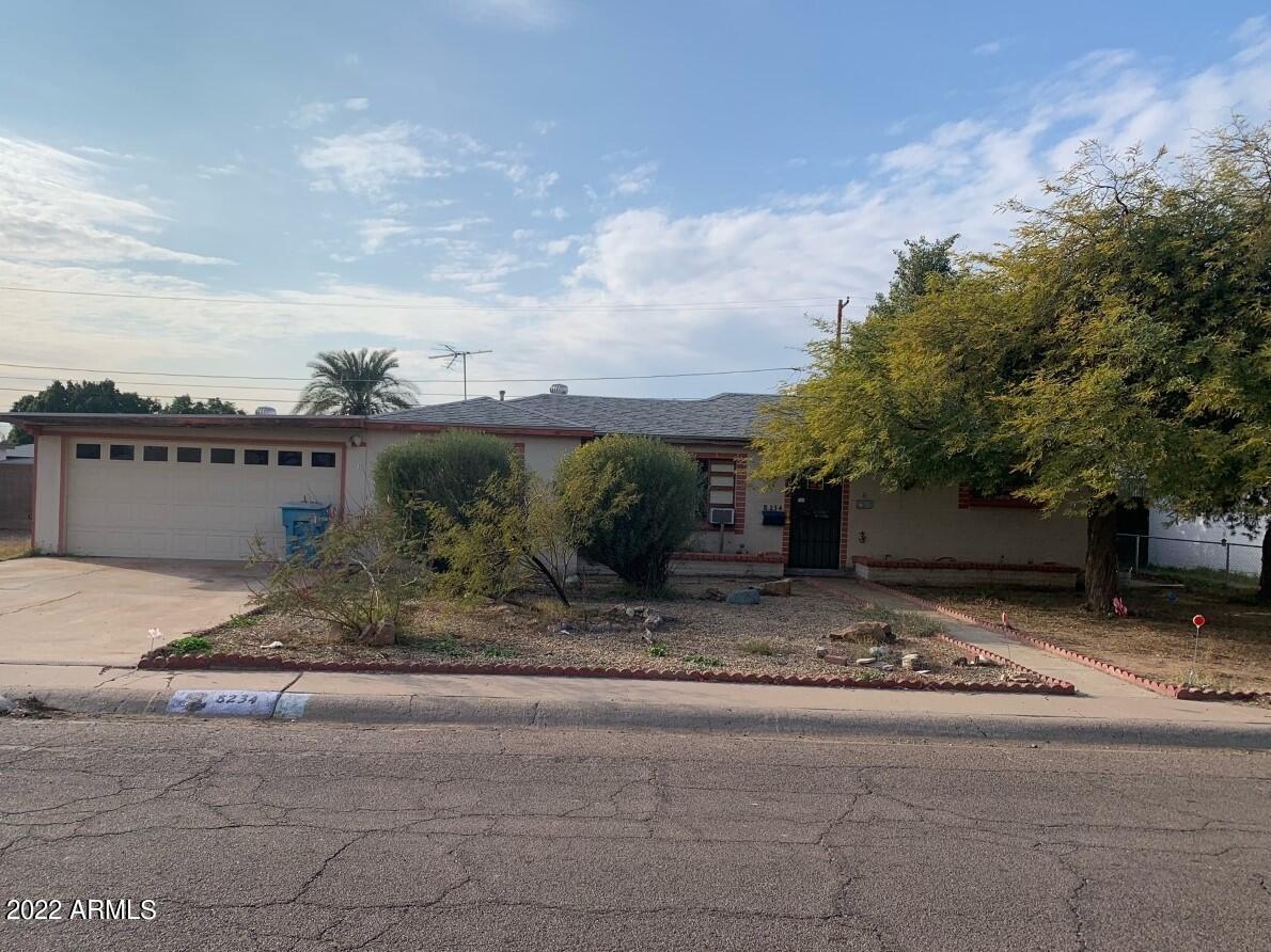 8234 N 28th Dr., Phoenix, AZ 85051