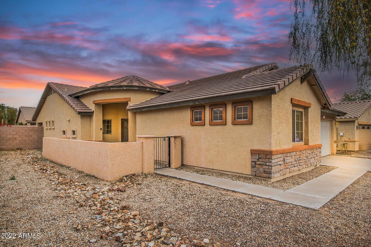 15542 W Hammond Dr., Goodyear, AZ 85338