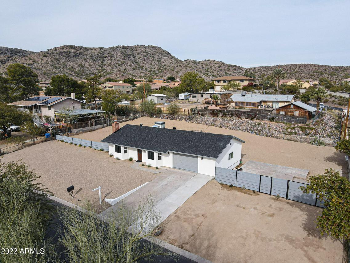 1320 E Yucca St., Phoenix, AZ 85020