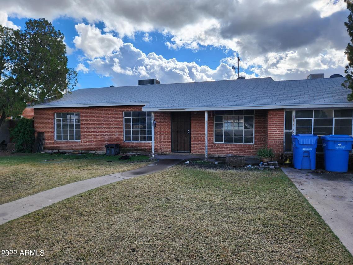 2203 E Devonshire Ave., Phoenix, AZ 85016