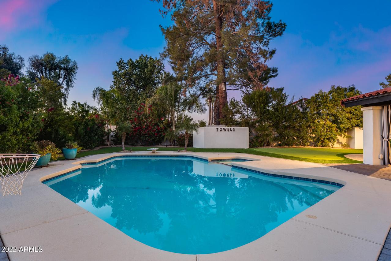 9238 N 82nd St., Scottsdale, AZ 85258