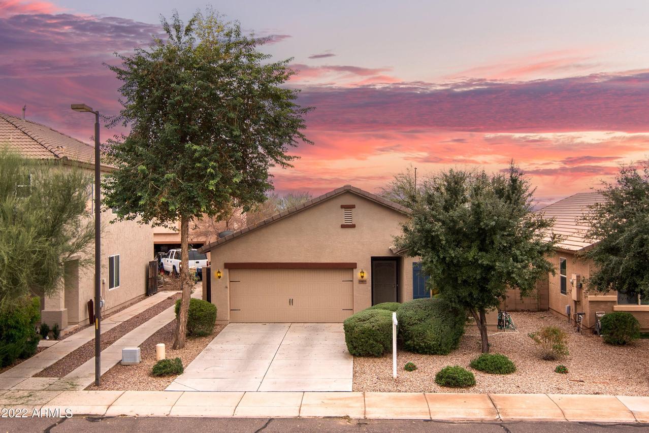 10433 E Wallflower Ln., Florence, AZ 85132