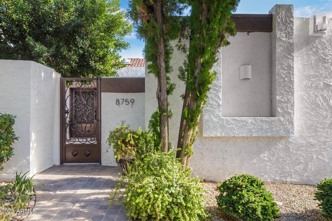 8759 E Via De La Luna, Scottsdale, AZ 85258