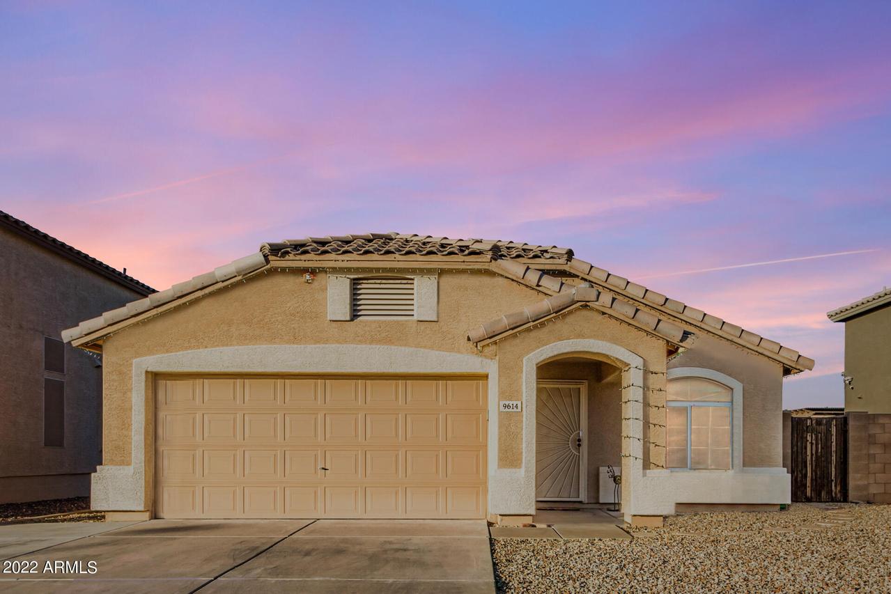 9614 W Sunnyslope Ln., Peoria, AZ 85345