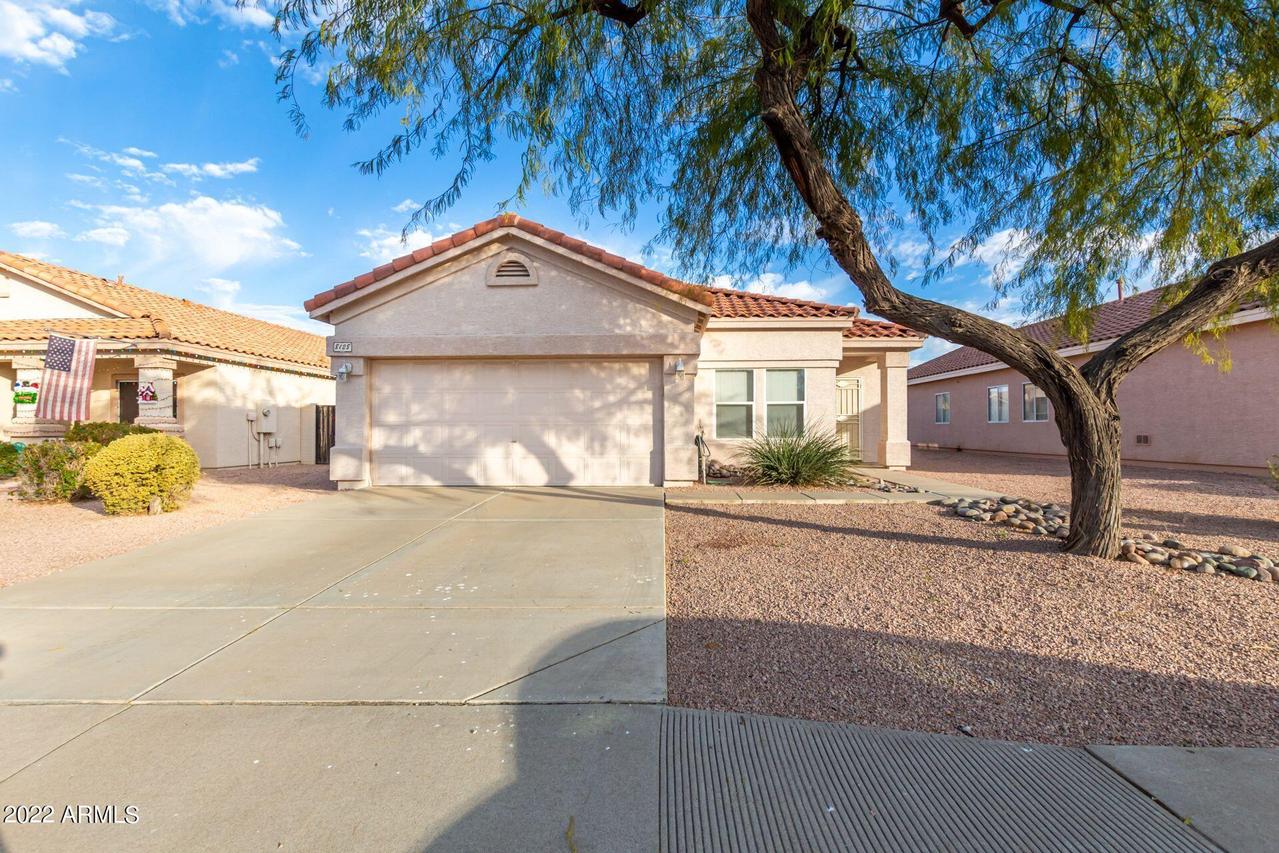 8128 E Obispo Ave., Mesa, AZ 85212
