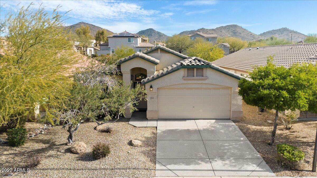 29215 N 22nd Ln., Phoenix, AZ 85085