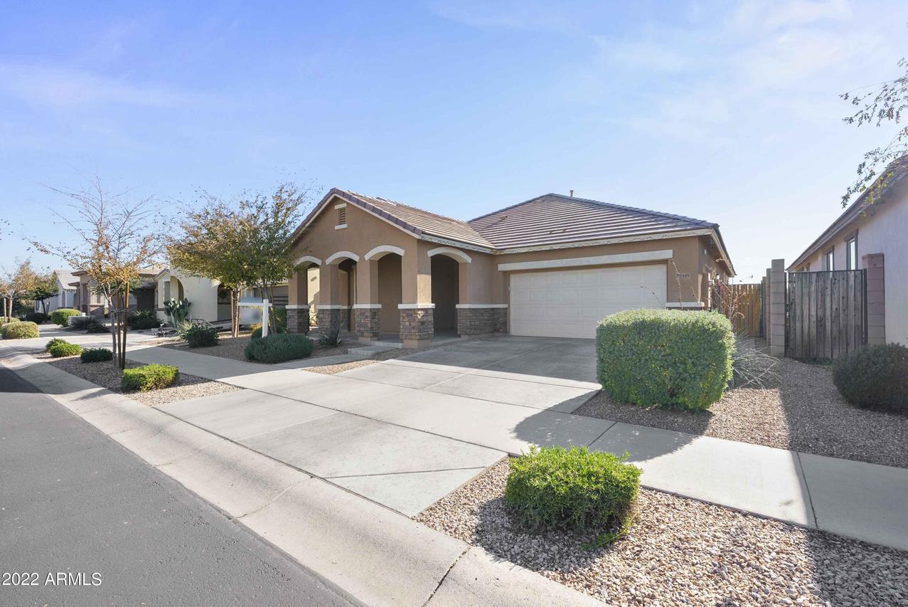 22443 E Calle De Flores, Queen Creek, AZ 85142