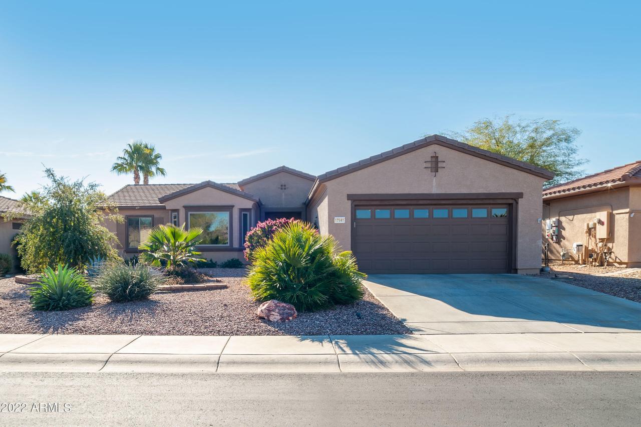 17941 W Tierra Del Sol Dr., Surprise, AZ 85387