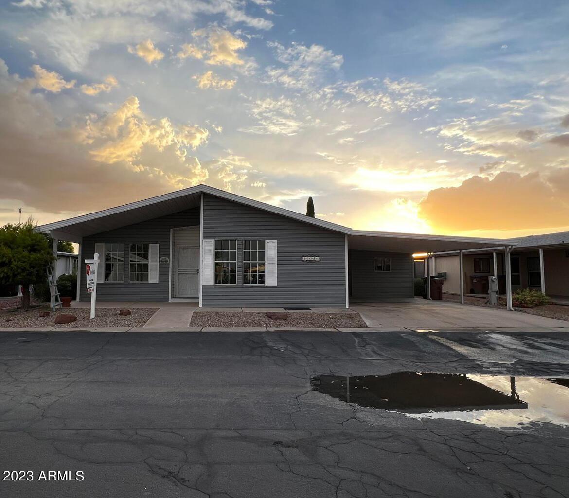 40554 N Eagle St., San Tan Valley, AZ 85140