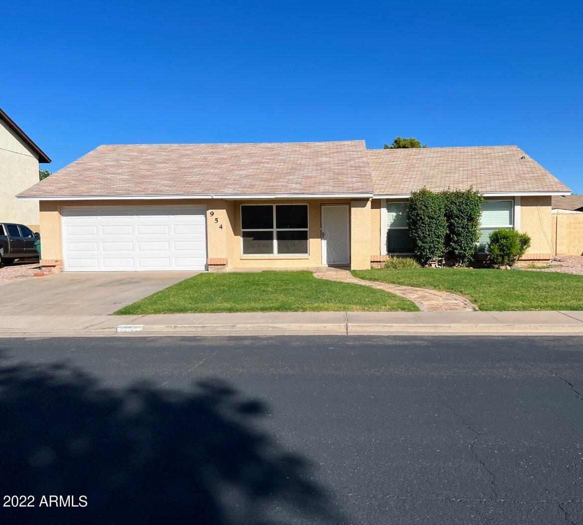 954 E Hackamore St., Mesa, AZ 85203