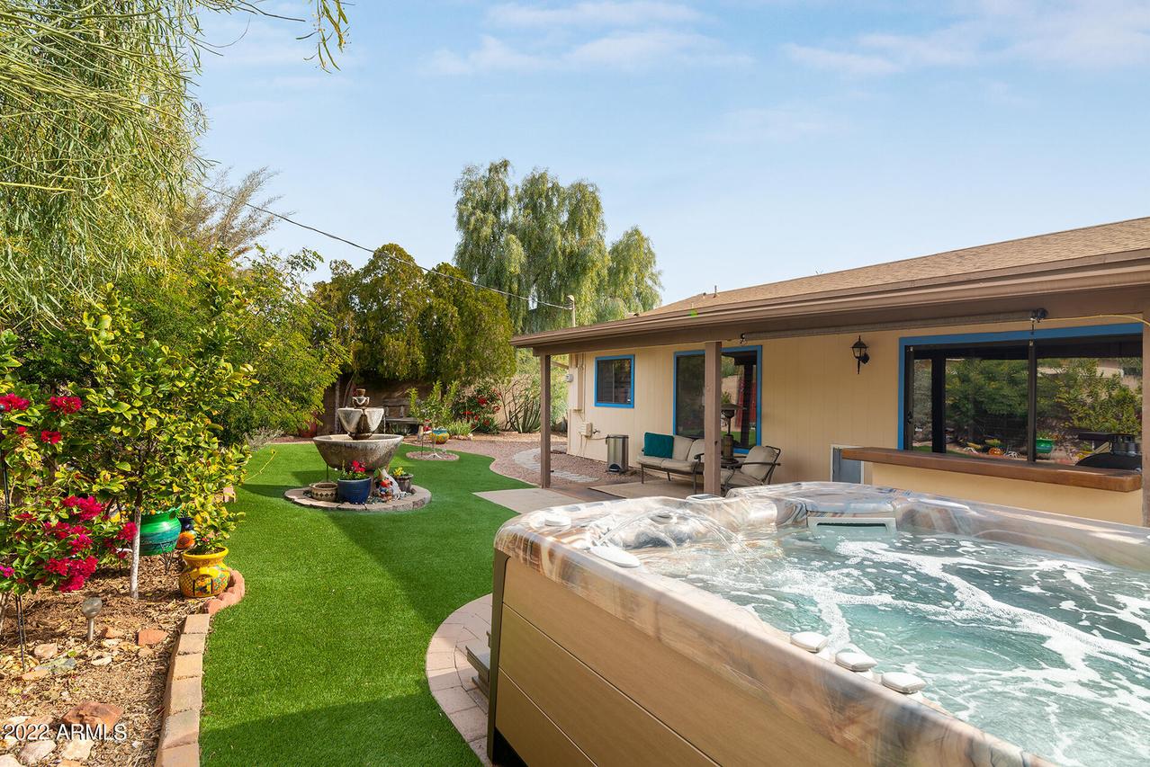 9898 E Palermo Ave., Gold Canyon, AZ 85218