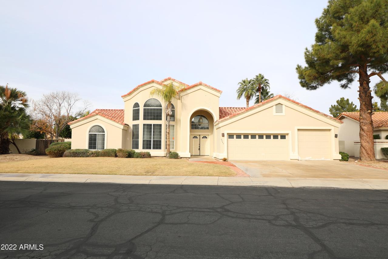 6082 W Rose Garden Ln., Glendale, AZ 85308