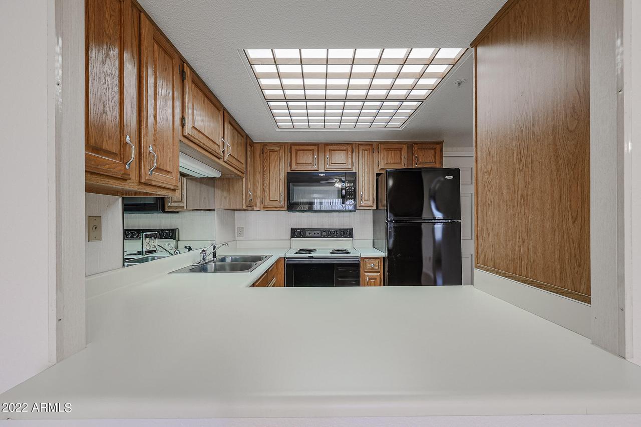 10330 W Thunderbird Blvd. #B307, Sun City, AZ 85351
