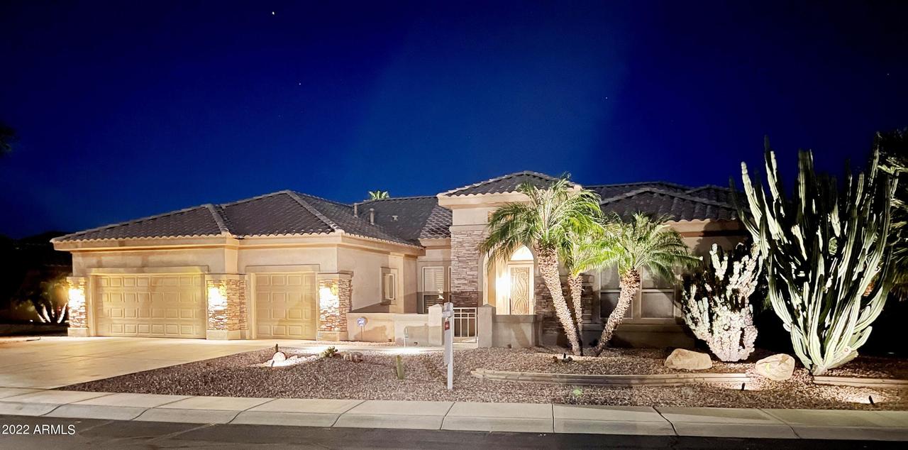 15512 W St Andrews Way, Surprise, AZ 85374