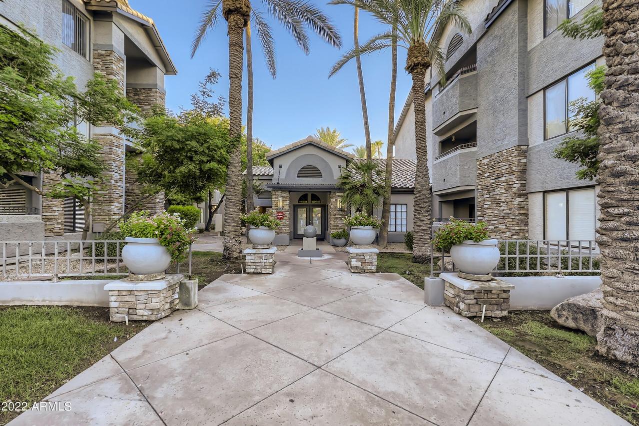 2025 E Campbell Ave. #217, Phoenix, AZ 85016