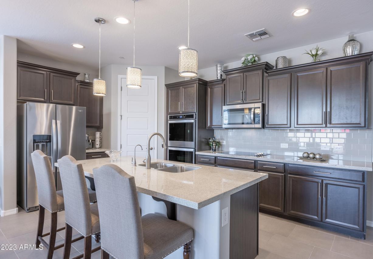 29942 N 115th Glen, Peoria, AZ 85383