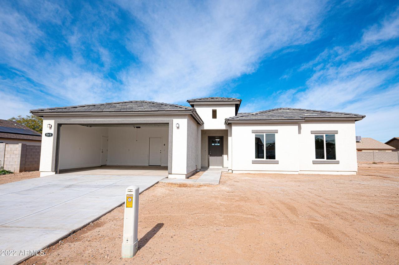 10618 W Arvada Dr., Arizona City, AZ 85123