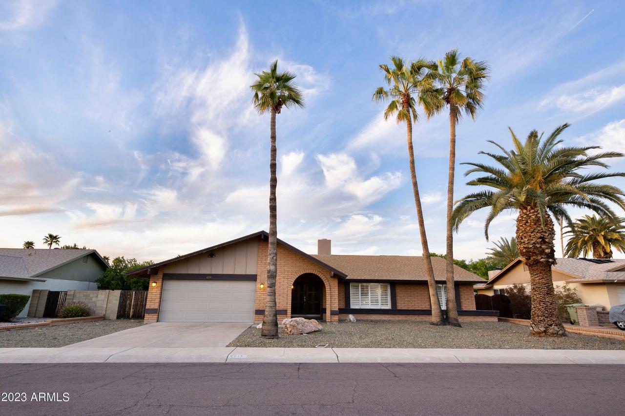 6214 W Columbine Dr., Glendale, AZ 85304