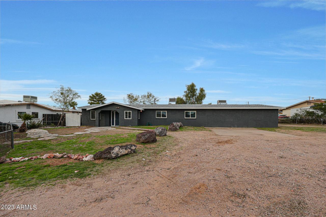11124 E Camino Cir., Mesa, AZ 85220