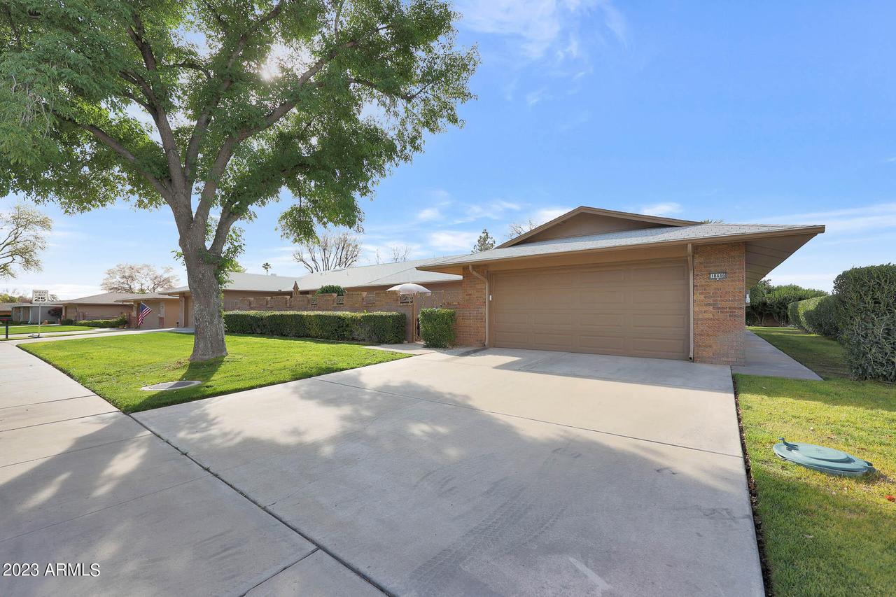 18446 N 104th Ave., Sun City, AZ 85373