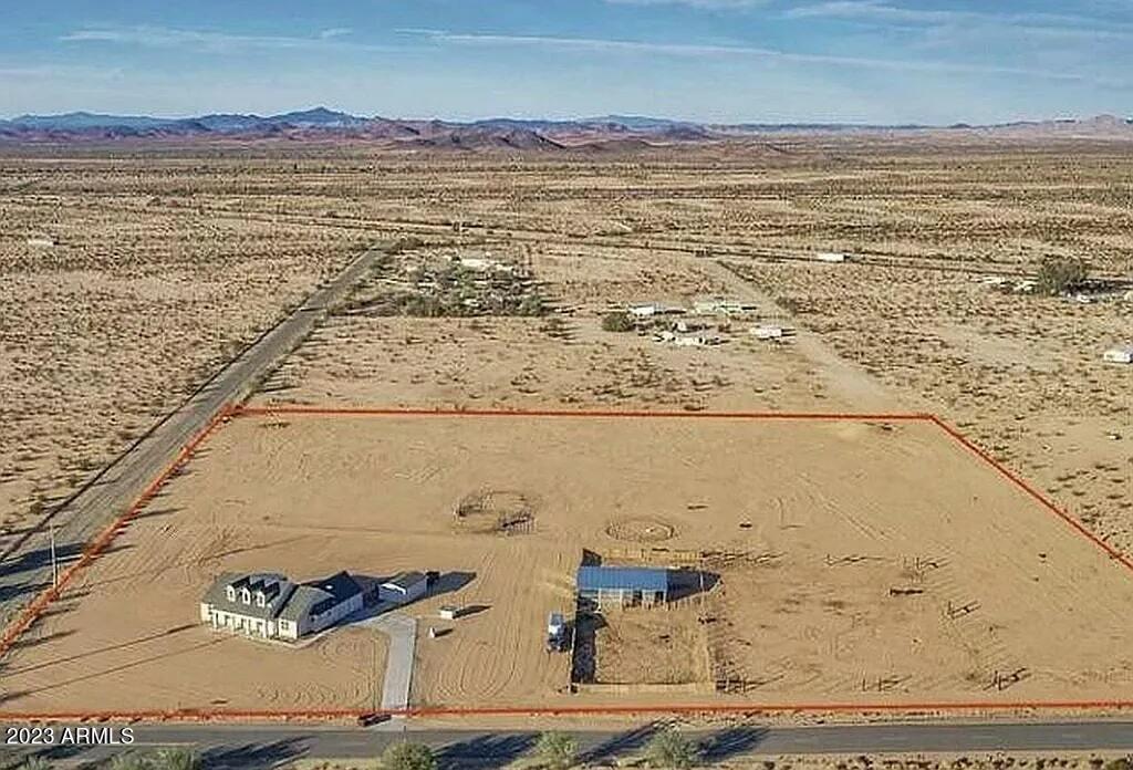 48559 Mountain View Rd., Bouse, AZ 85325