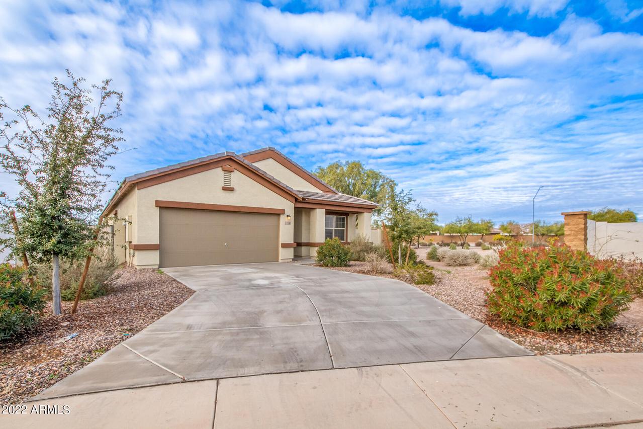 17738 N Maddaloni Ave., Maricopa, AZ 85138