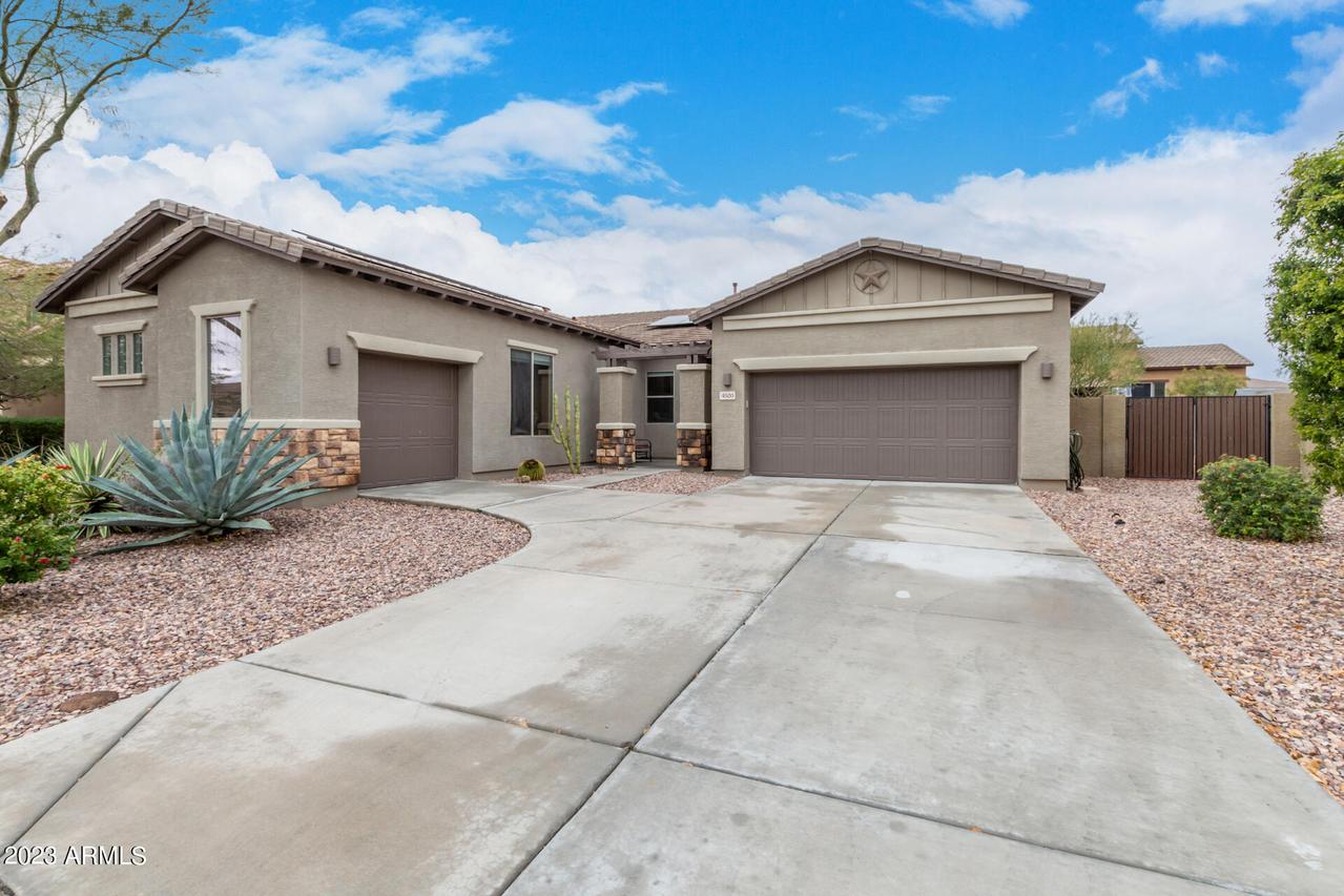 4520 W Rushmore Dr., New River, AZ 85087