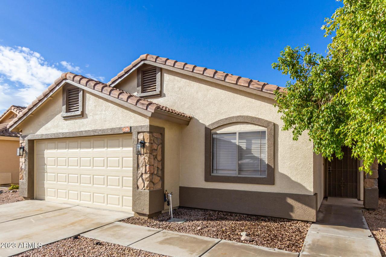 246 N 103rd Cir., Mesa, AZ 85207