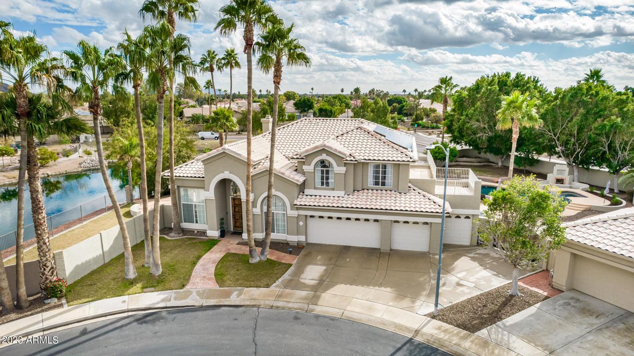 6249 W Louise Dr., Glendale, AZ 85310