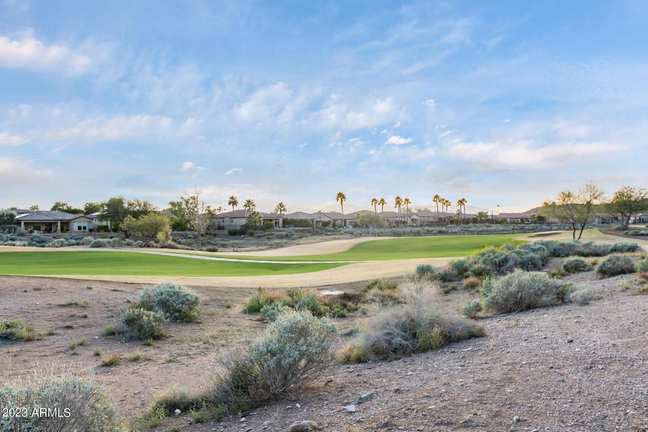 12669 W Rosewood Ln., Peoria, AZ 85383