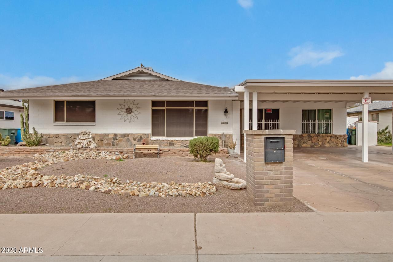 2046 W Marlette Ave., Phoenix, AZ 85015