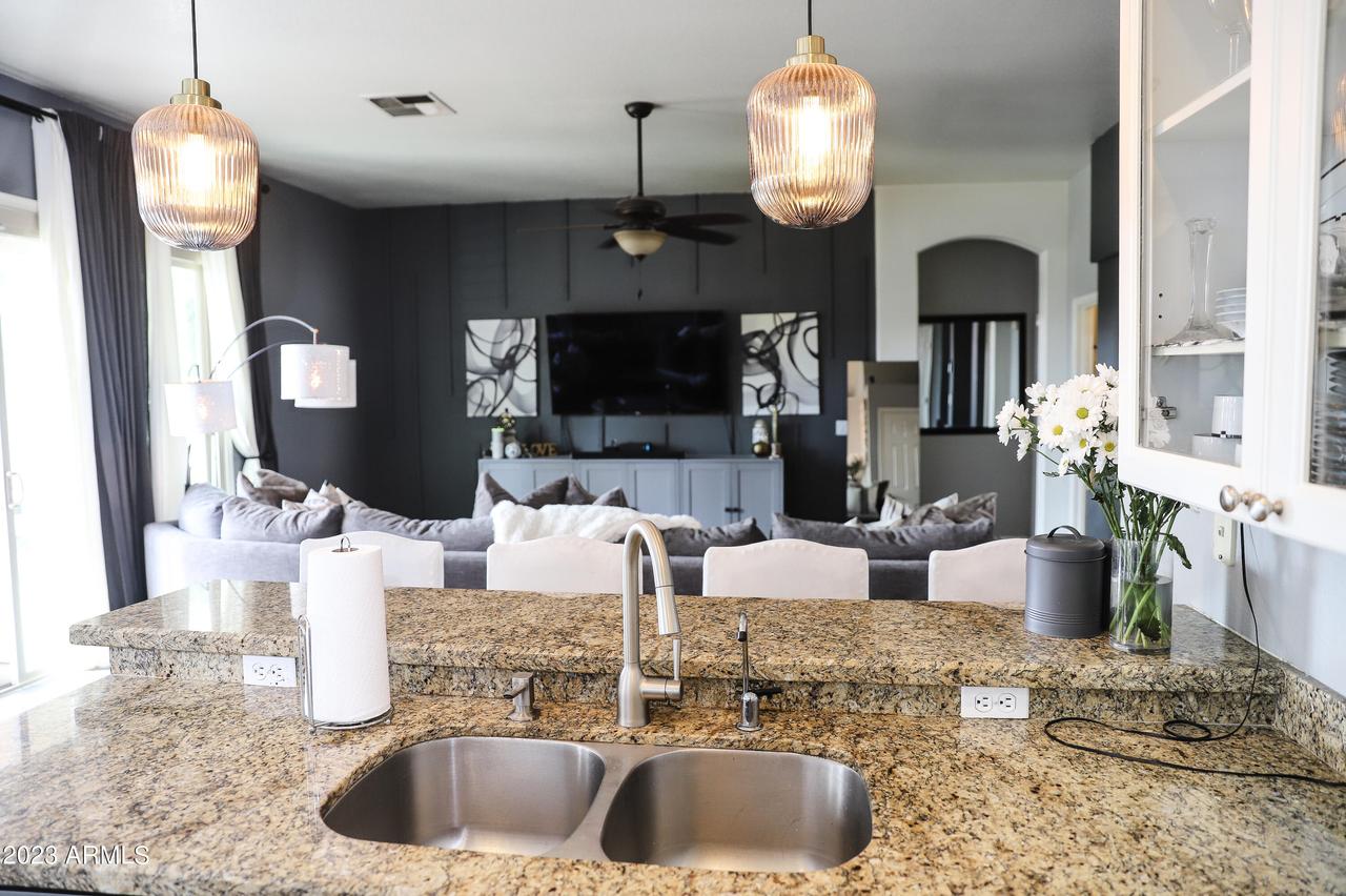 411 W Anderson Ave., Phoenix, AZ 85023