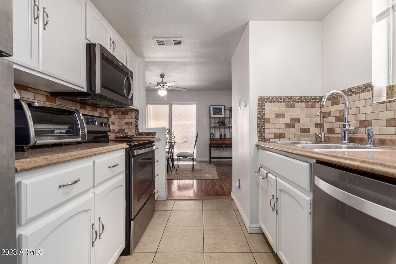 4615 N 22nd St. #114, Phoenix, AZ 85016