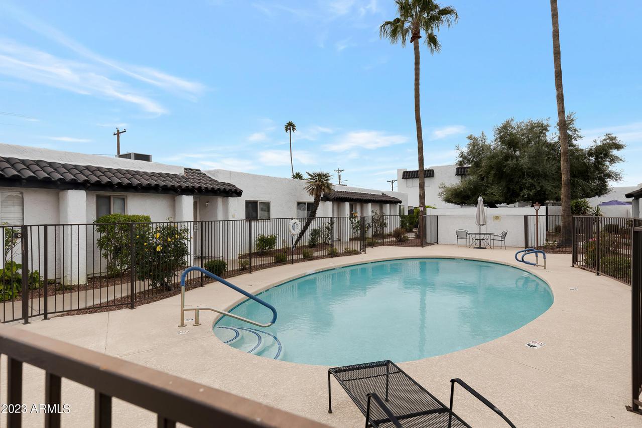 2401 N 70th St. #V, Scottsdale, AZ 85257