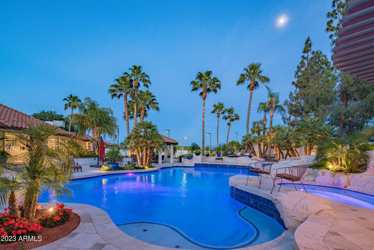 6921 W Voltaire Ave., Peoria, AZ 85381