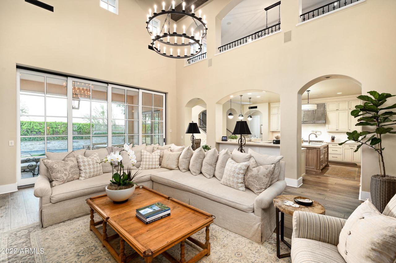 3915 E Sierra Vista Dr., Paradise Valley, AZ 85253