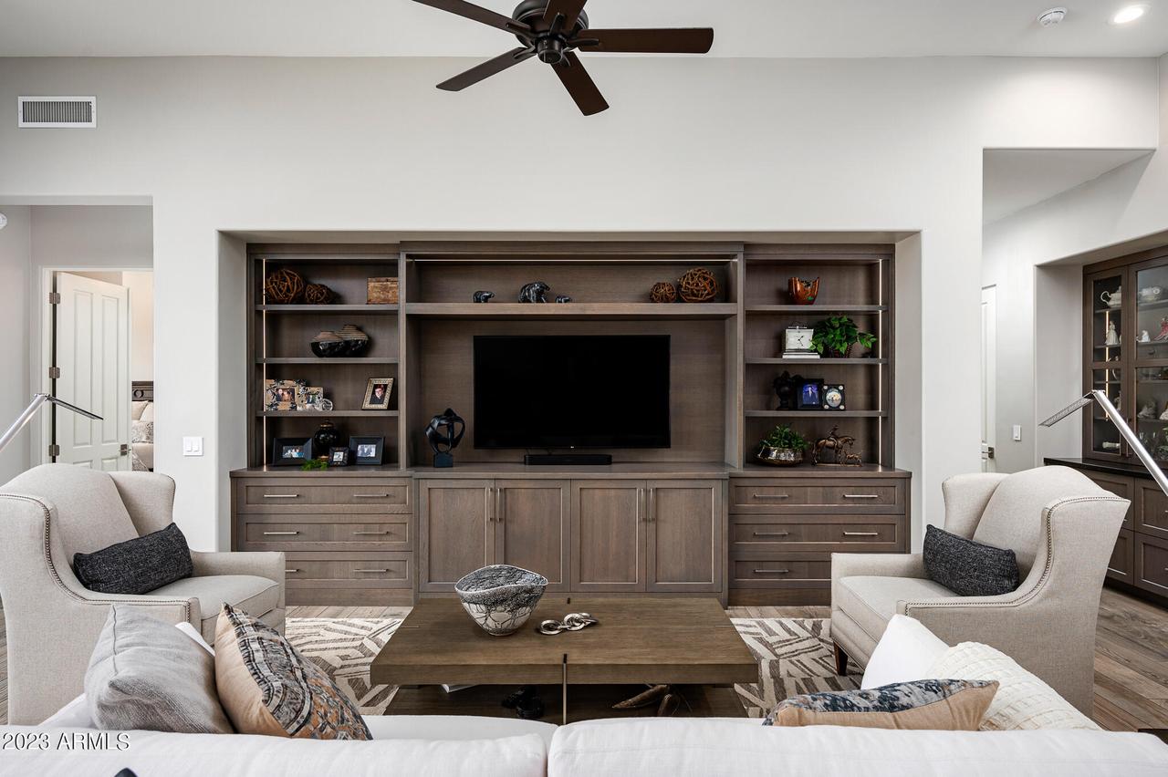 9280 E Thompson Peak Pkwy. #37, Scottsdale, AZ 85255