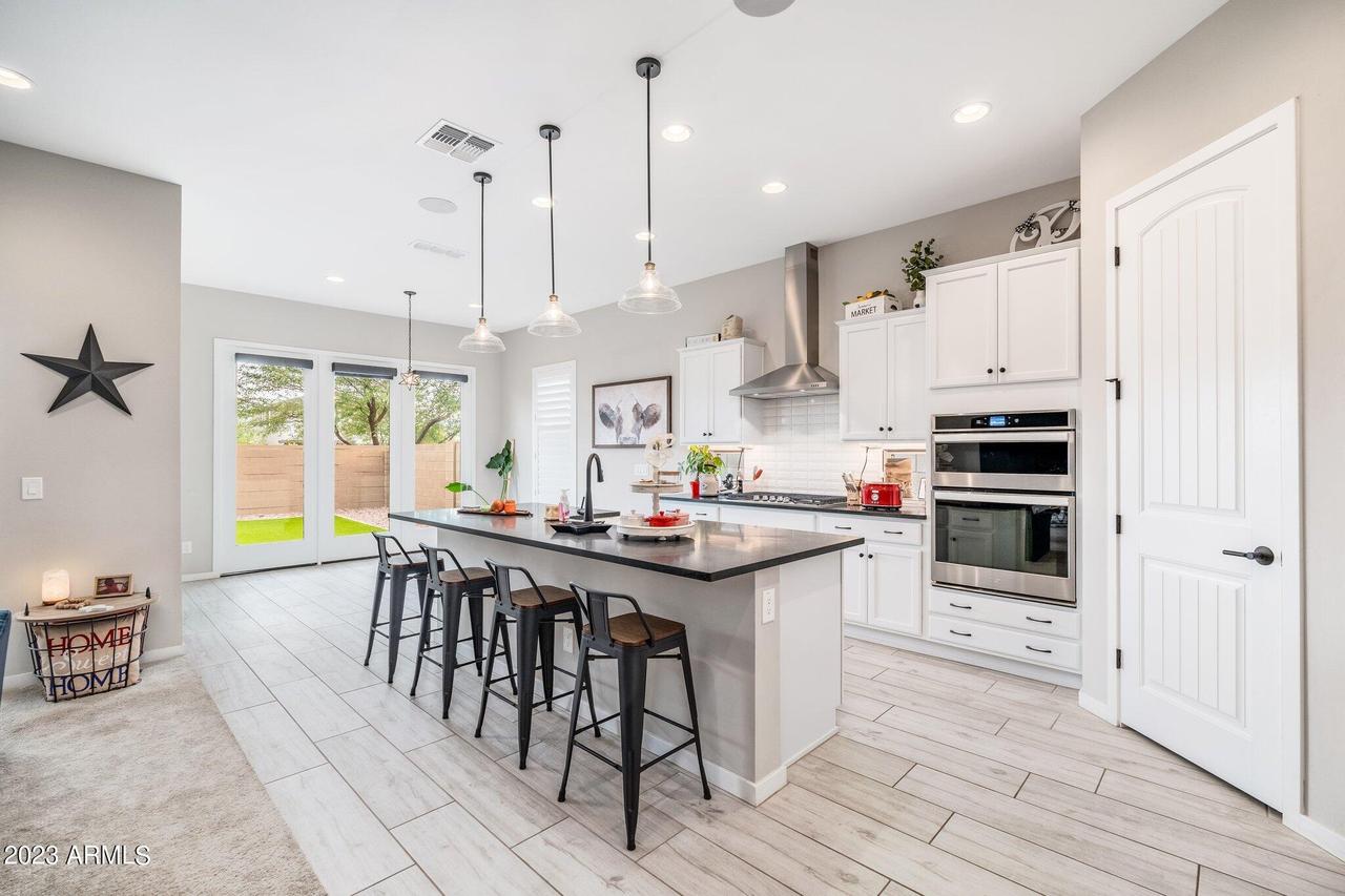 2831 E Los Gatos Dr., Phoenix, AZ 85050